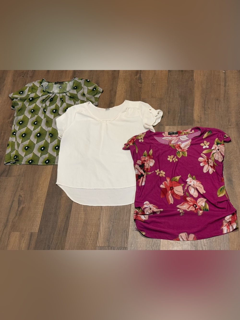 Floral Fuchsia Top, Cream Blouse & Green Geometric Top - 3 Pack Sz(L)